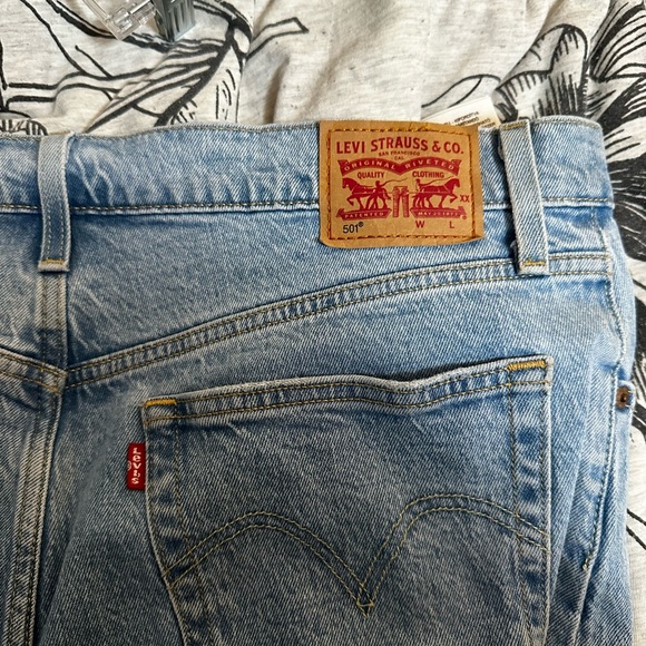 Levi’s 501 Skinny Light Wash - Picture 5 of 5